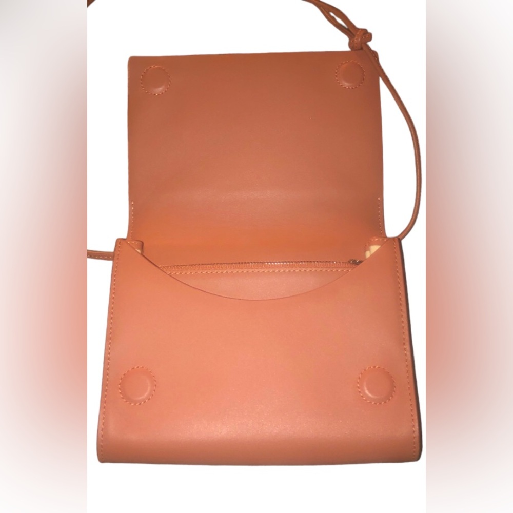BAGGU Terracotta Compact Purse EUC Never Worn - Picture 8 of 13